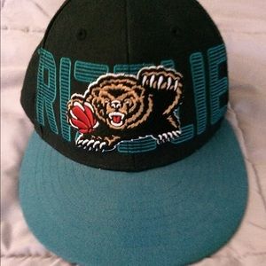 Basketball hat grizzles